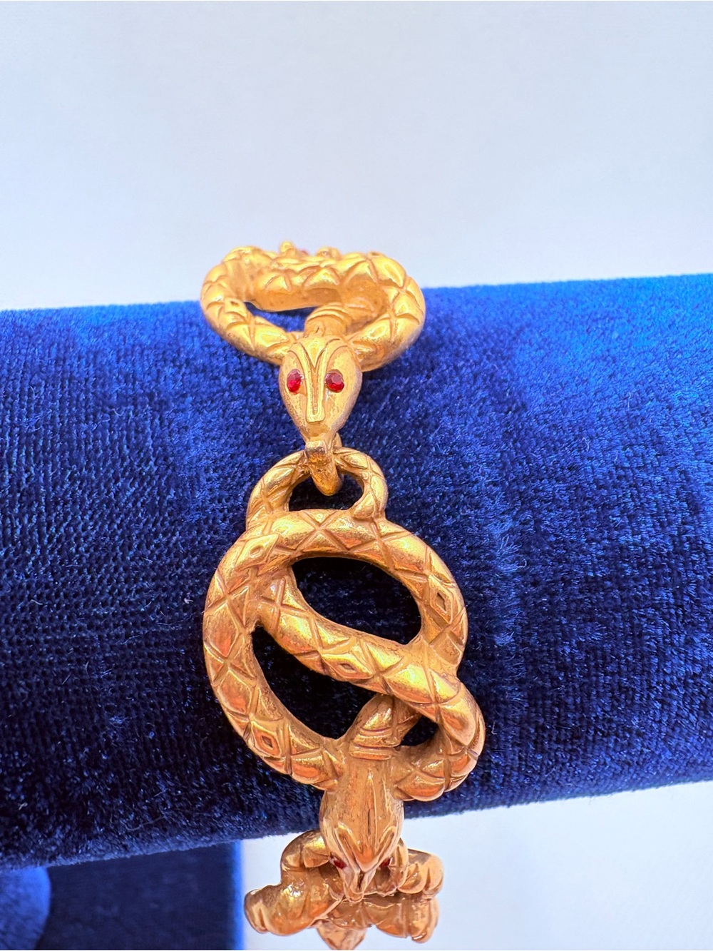 Vintage Coiled Snake Link Bracelet Red Rhinestone Eyes 7” Detailed Goldtone